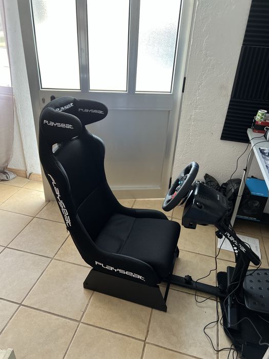 Logitech g29 + PlaySeat Evolution Pro