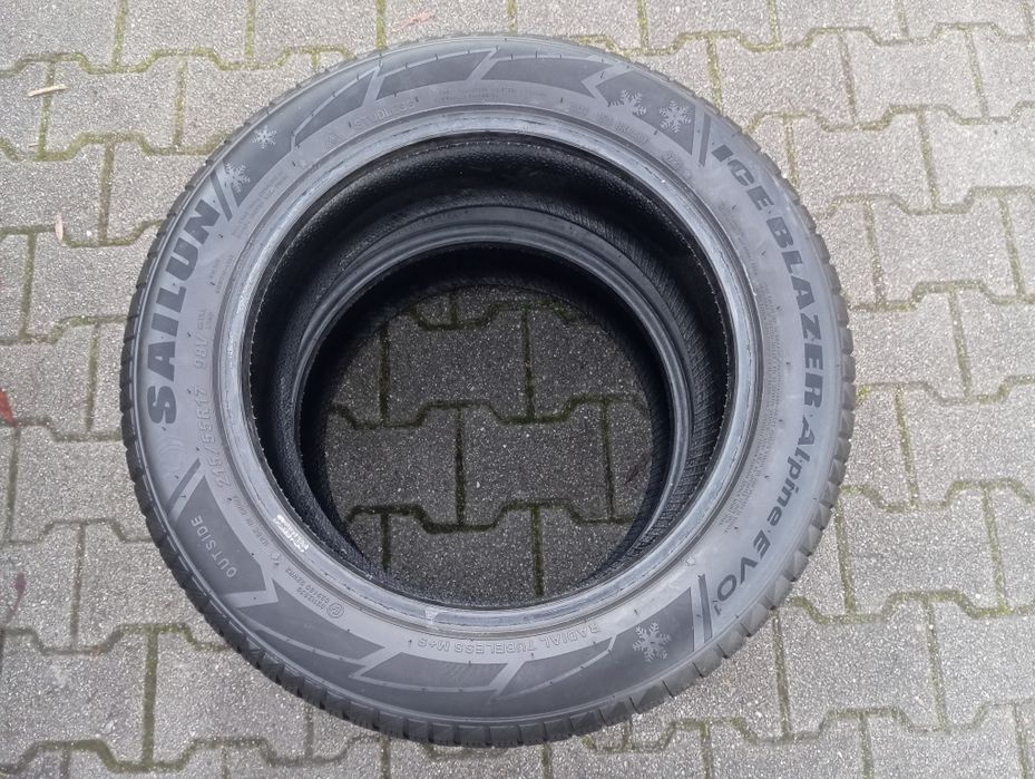 SZT. 4 ZIMA opony  215/55/17 98V XL DOT2721