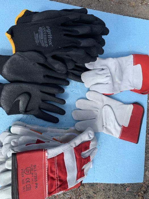 Перчатки защитные .