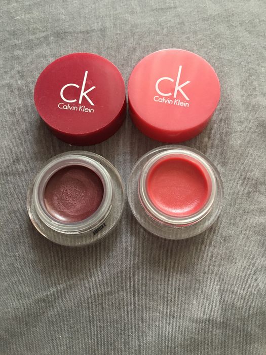 Calvin Klein błyszczyki do ust