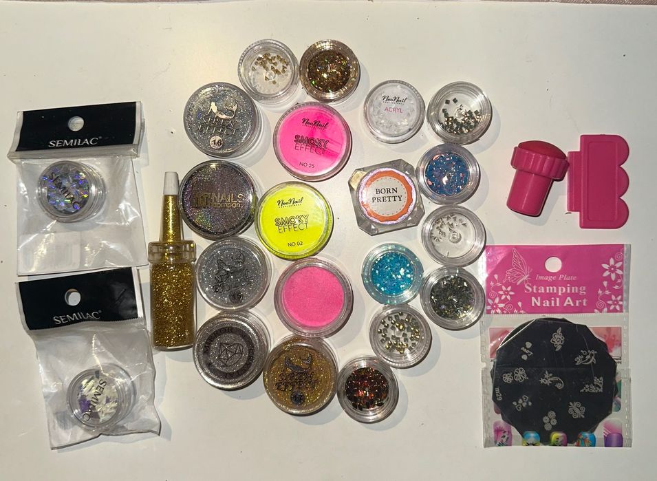 pyłki do paznokci Neonail Semilac pyłek syrenka brokat cekiny ćwieki