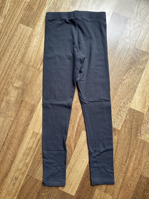 Grafitowe leginsy H&M