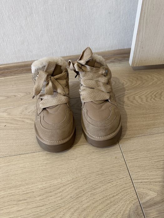 Продам зимник  угги ugg
