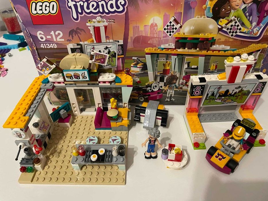 LEGO 41349 Friends Wyścigowa restauracja