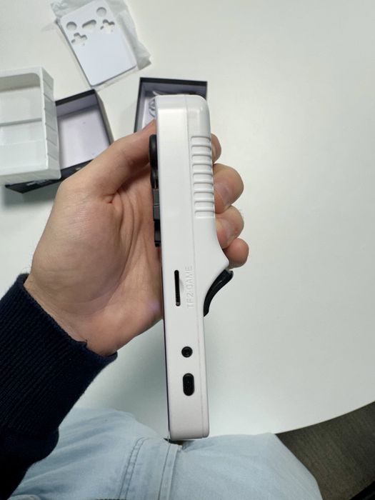 Consola Portátil Retro R36S 64GB Original