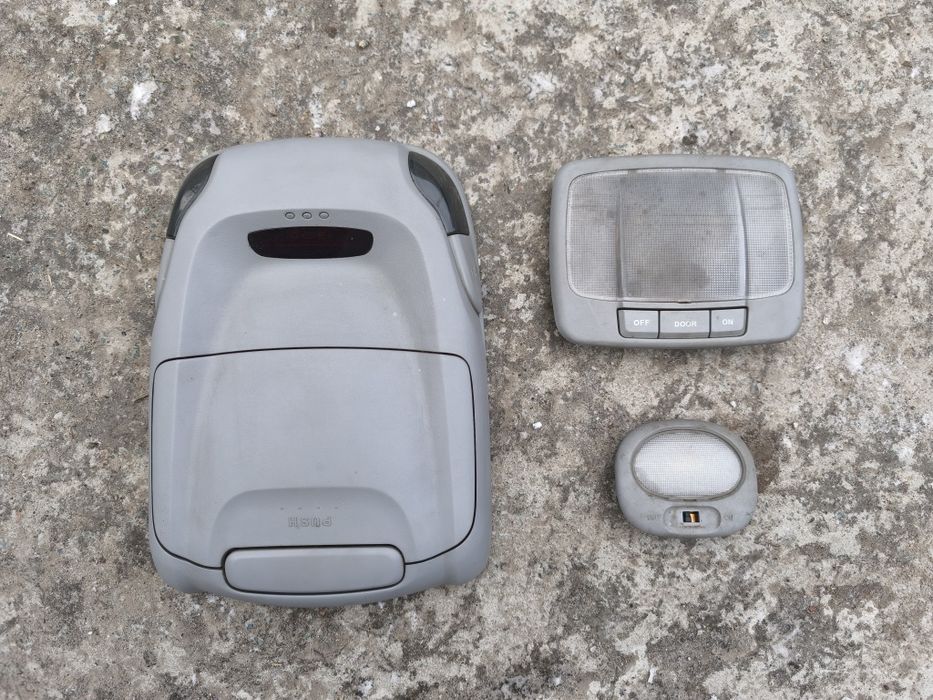 Продам плафоны салона на hyundai santa fe 1