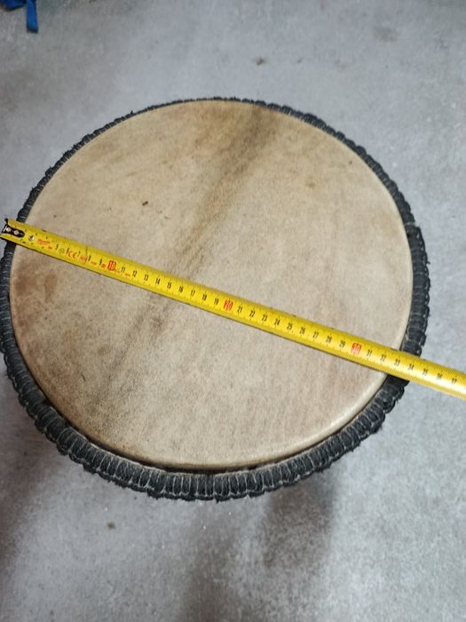 Jambe em madeira e pele