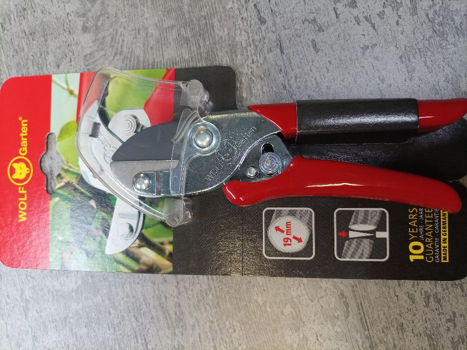 Sekator ogrodniczy kowadełkowy RS-EN WOLF Garten