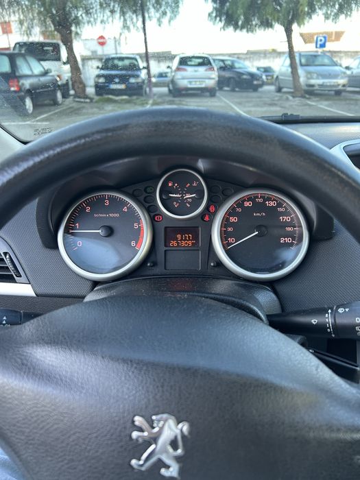 Peugeot 207 1.4hdi comercial 2011