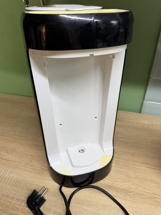 Baby Brezza Formula Pro Advanced – автоматичний приготувач дитячої суміші