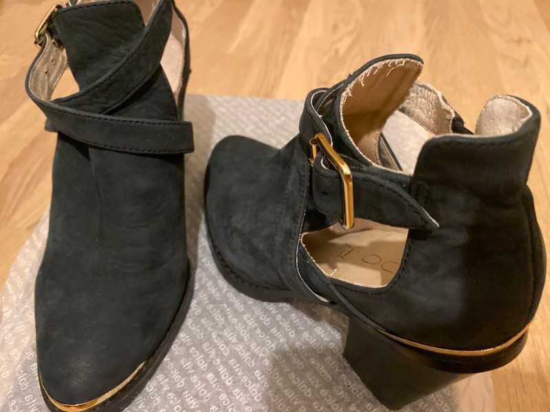 Granatowe zamszowe polbuty -Nowe