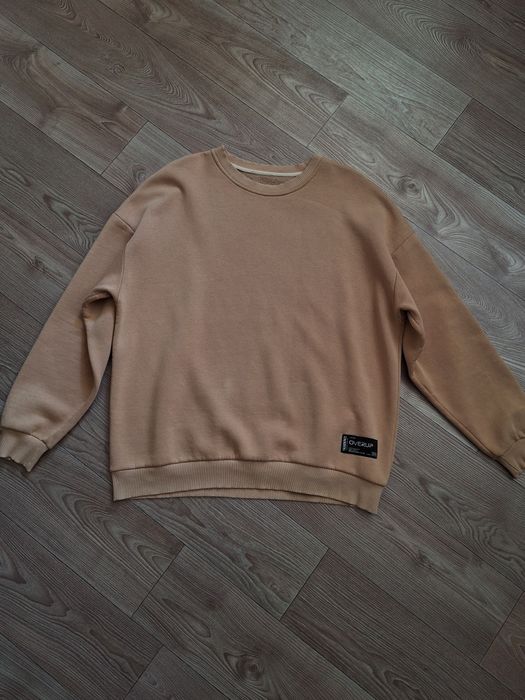 Світшот бежевого кольору