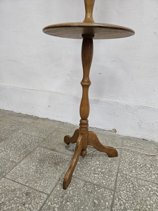Drewniana lampa stojąca z Francji