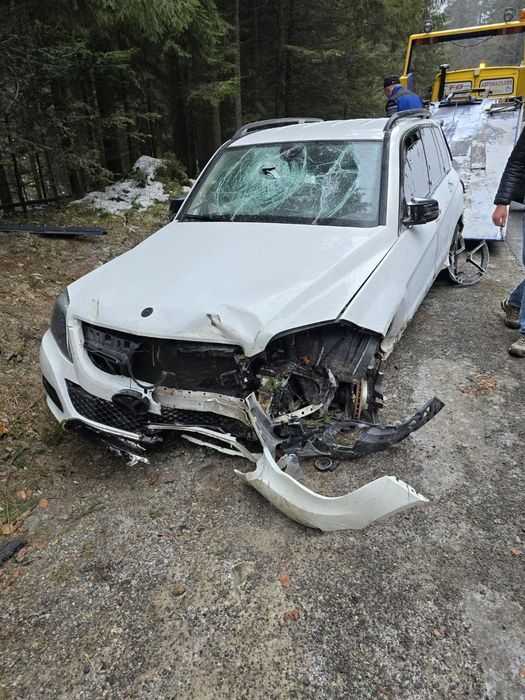 Продам мерседес GLK 350 после дтп