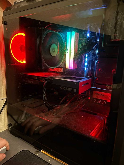 Komputer Gamingowy do gier (Ryzen 5 5600, RX 6600 EAGLE) + MONITOR