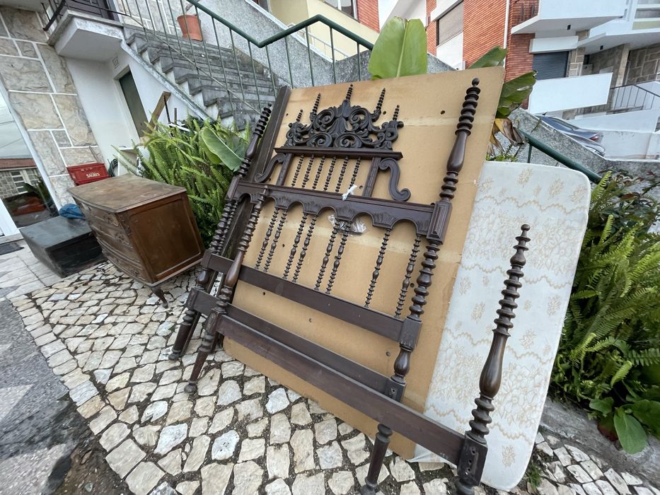 Mobilia  Quarto - Cama classica Vintage