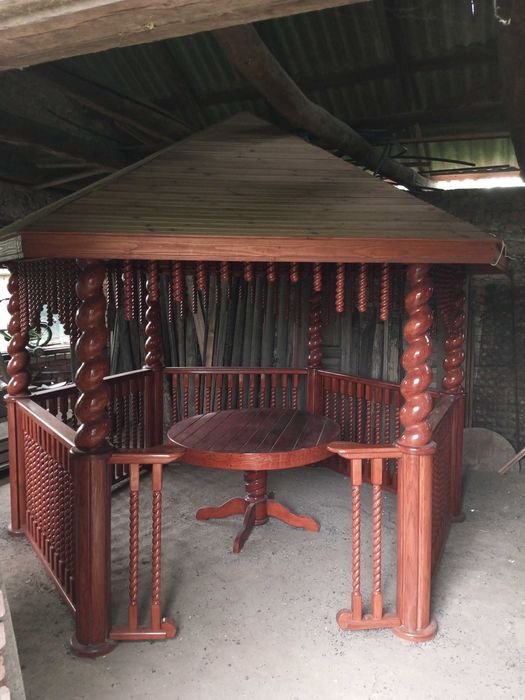 Беседка з дерева