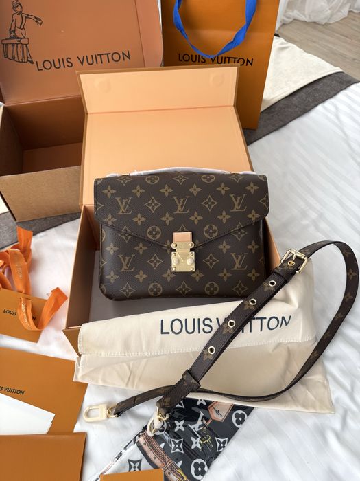 Сумка жіноча Louis Vuitton Pochette Metis коричнева луи витон метис lv