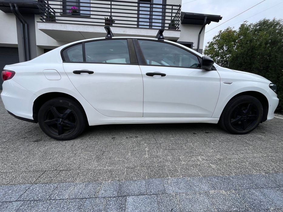 Fiat Tipo, prywatne auto, zakonserwowane podwozie.