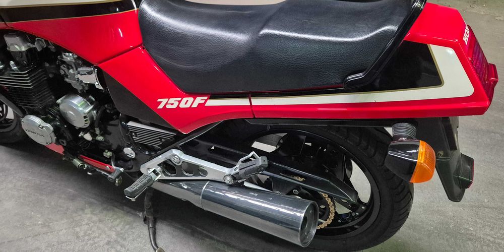 Honda cbx 750  7galo