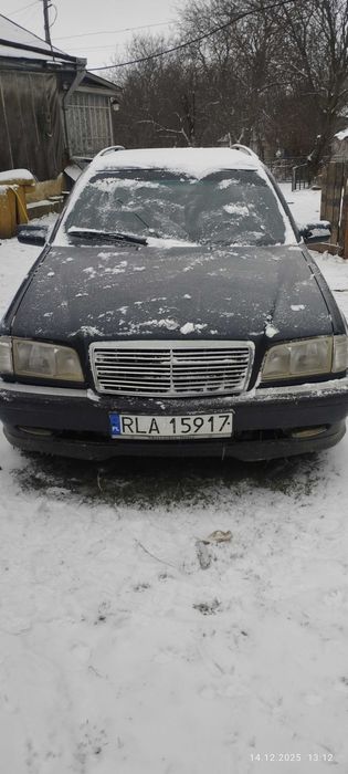 Продам мерса180.