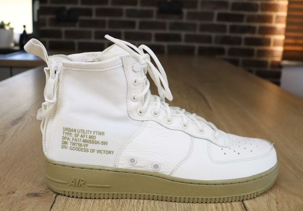 Nike SF Air Force 1 Mid Ivory męskie skórzane 44 ( 28 cm) ideał