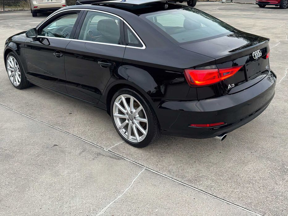 Audi A3      2015