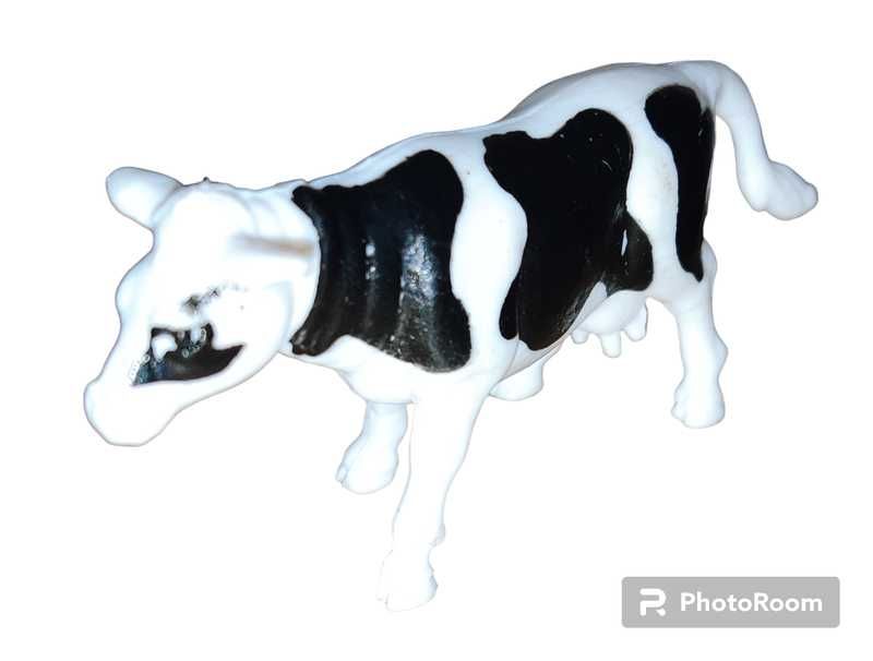 Реалистичная фигурка Корова