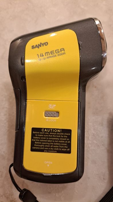 цифровуая видеокамера Sanyо для подводной сьемки