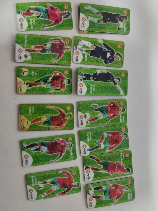 (G) Vários brindes de iman da Galp, Olá, Pokémon e outros