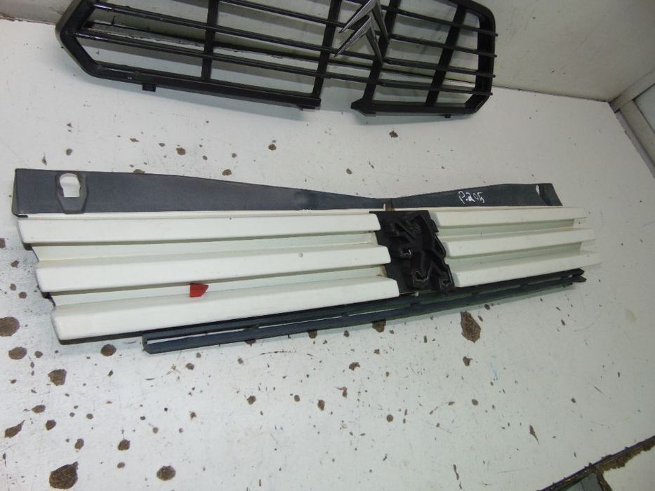 Citroen Dyane/Peugeot 205 grelha