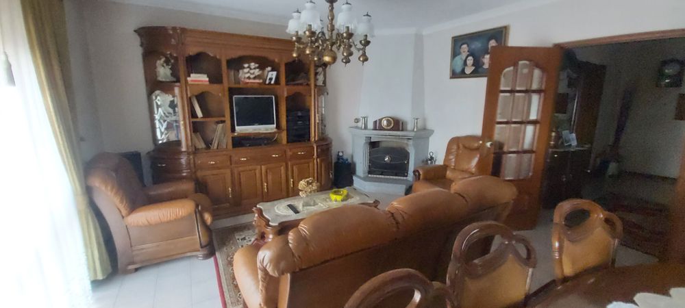 Mobília de sala de jantar, sofas e quartos