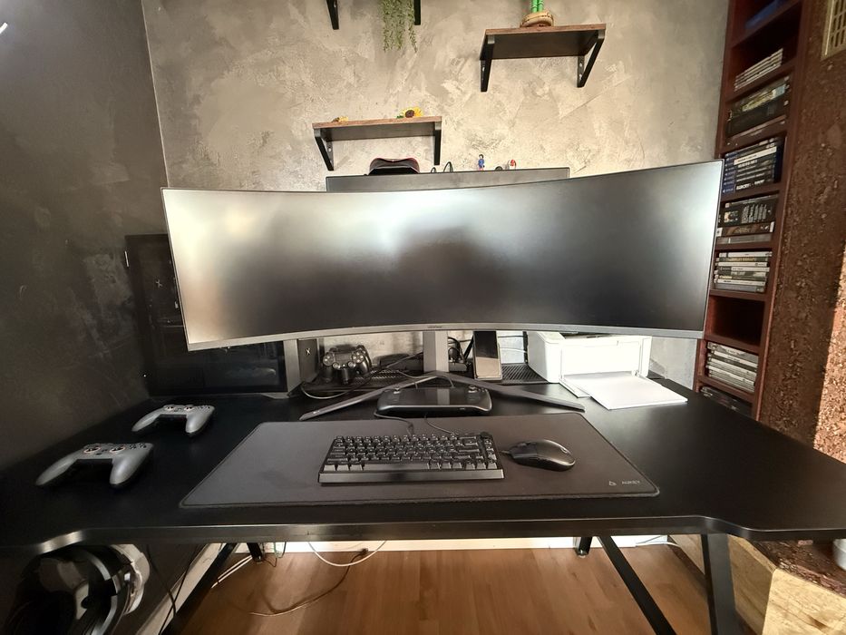 Monitor LG UltraGear+ 49’’ zakrzywiony ekran