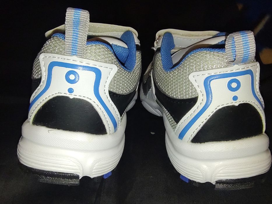 Кроссовки детские размер 31