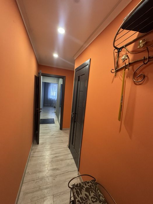 Продаж 3-кімнатної з меблями та ремонтом м. Калуш