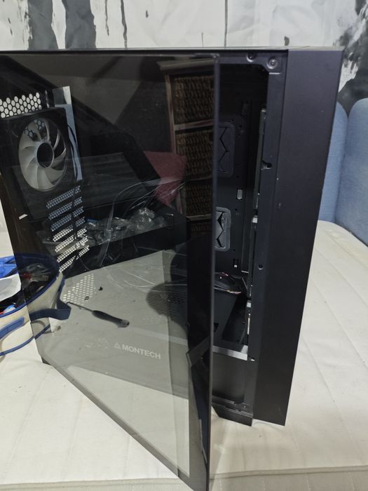 Caixa de PC quase nova
