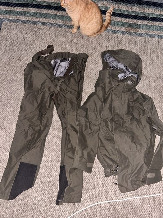 Gortex Carinthia штани L , куртака ХL