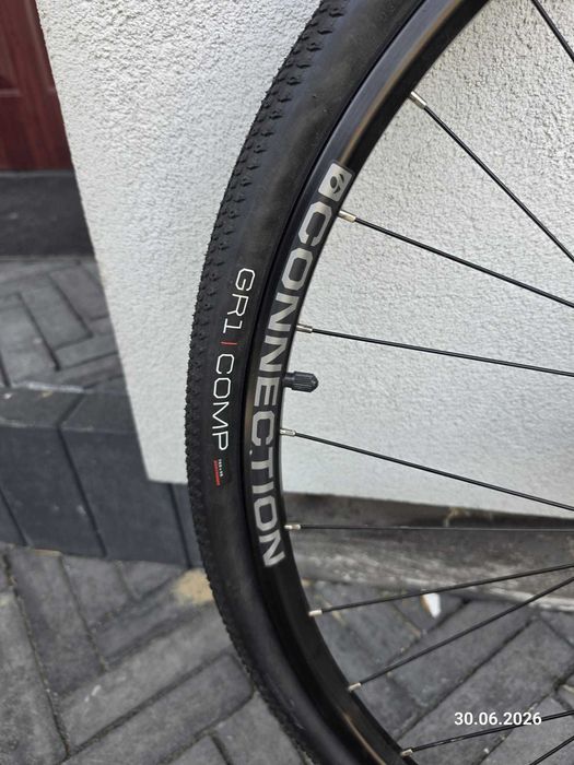 Bontrager Connection koło rowerowe + opona GR1 Comp + kaseta Shimano