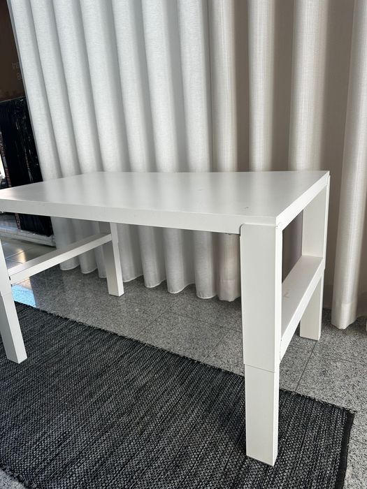 Mesa de centro/apoio