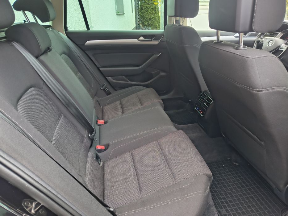 Vw Passat B8 2,0 TDI DSG 177Tys km/LED/ Climatronic/Tempomat/