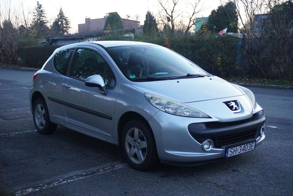 Peugeot 207  2009rok