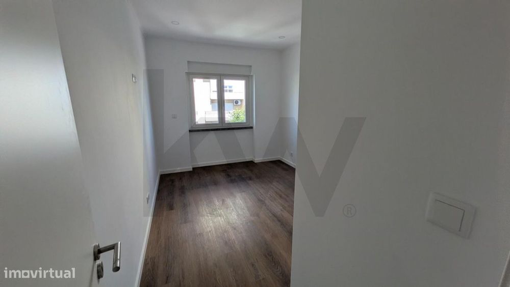 Oportunidade Imperdível - Apartamento T2 - Em remodelação