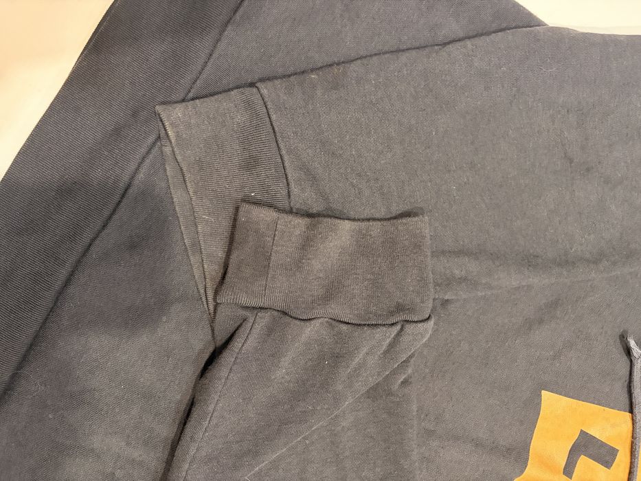 Levis bluza dresowa roz,M/L/38,40 kangurka,z kapturem