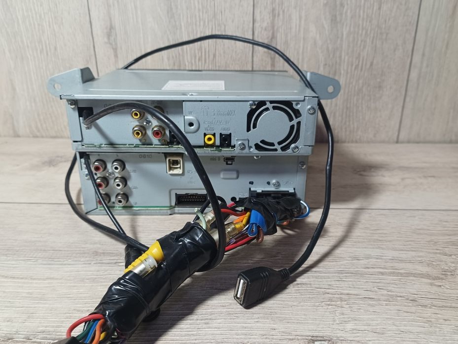 Kenwood dnx-5260bt автомагнитола, ресивер,навигатор