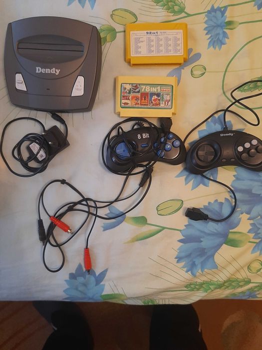 продам игровую приставку денди