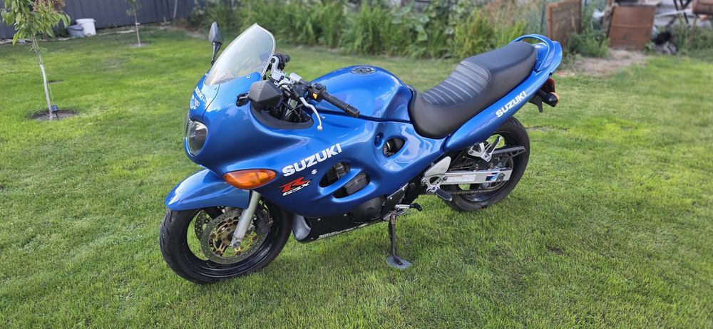 Suzuki Katana 750