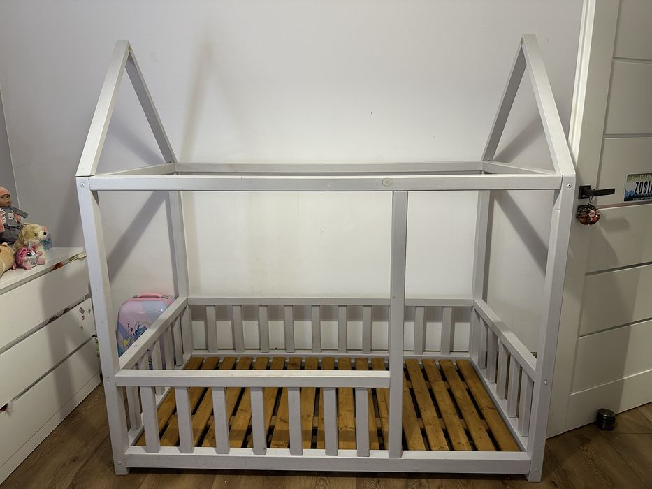 Łóżko dziecięce- domek