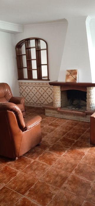 Almada T1 mobilado e equipado.