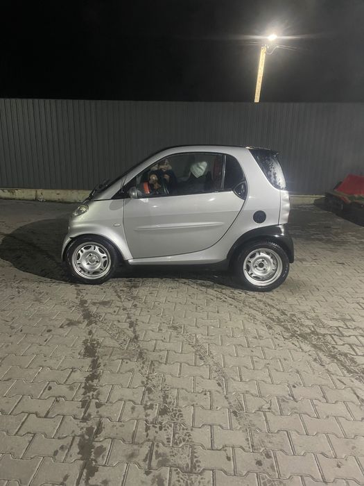 Продам мерседес смарт 450