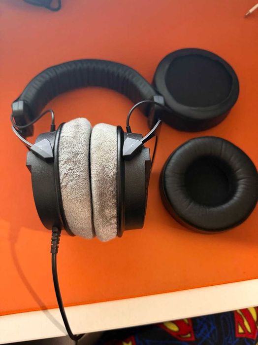 Навушники Beyerdynamic DT 990 PRO 80 Ohm на гарантії. Майже як нові
